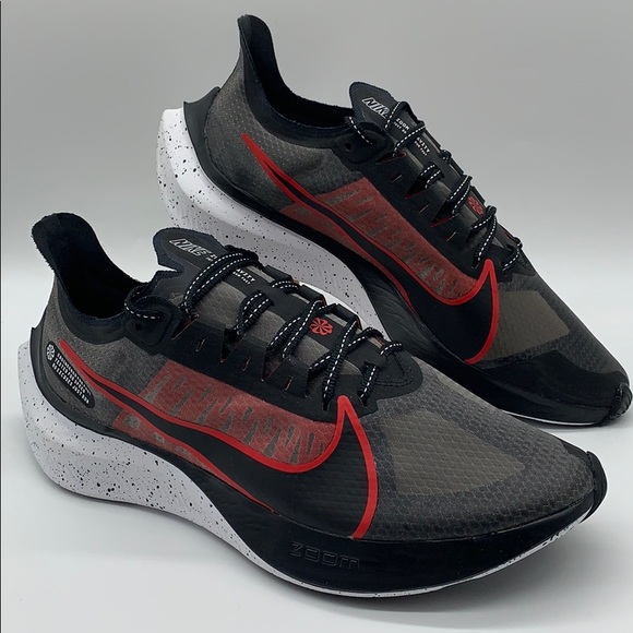 Nike Other - NIKE ZOOM GRAVITY black/university red-white
